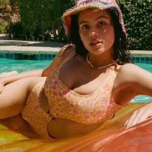 Urban Outfitters Out From Under O-Ring Yellow Floral Cut Out Swimsuit M Beach